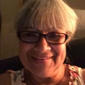 Meet your Posher, Elvira